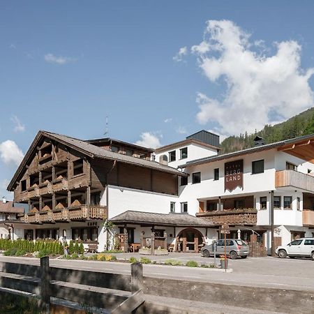 Hotel Bergland Cadipietra Luaran gambar